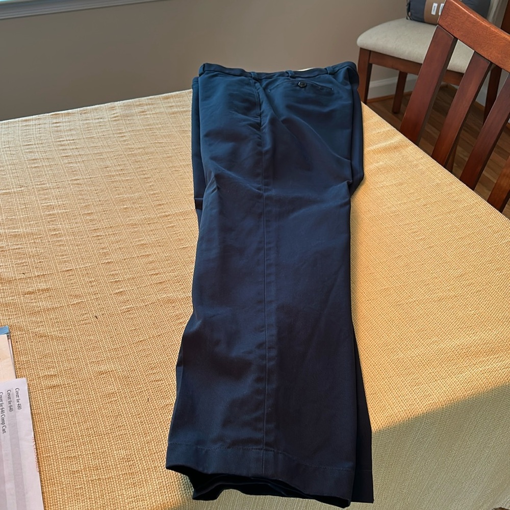 Men’s Brooks Brothers Chino pants